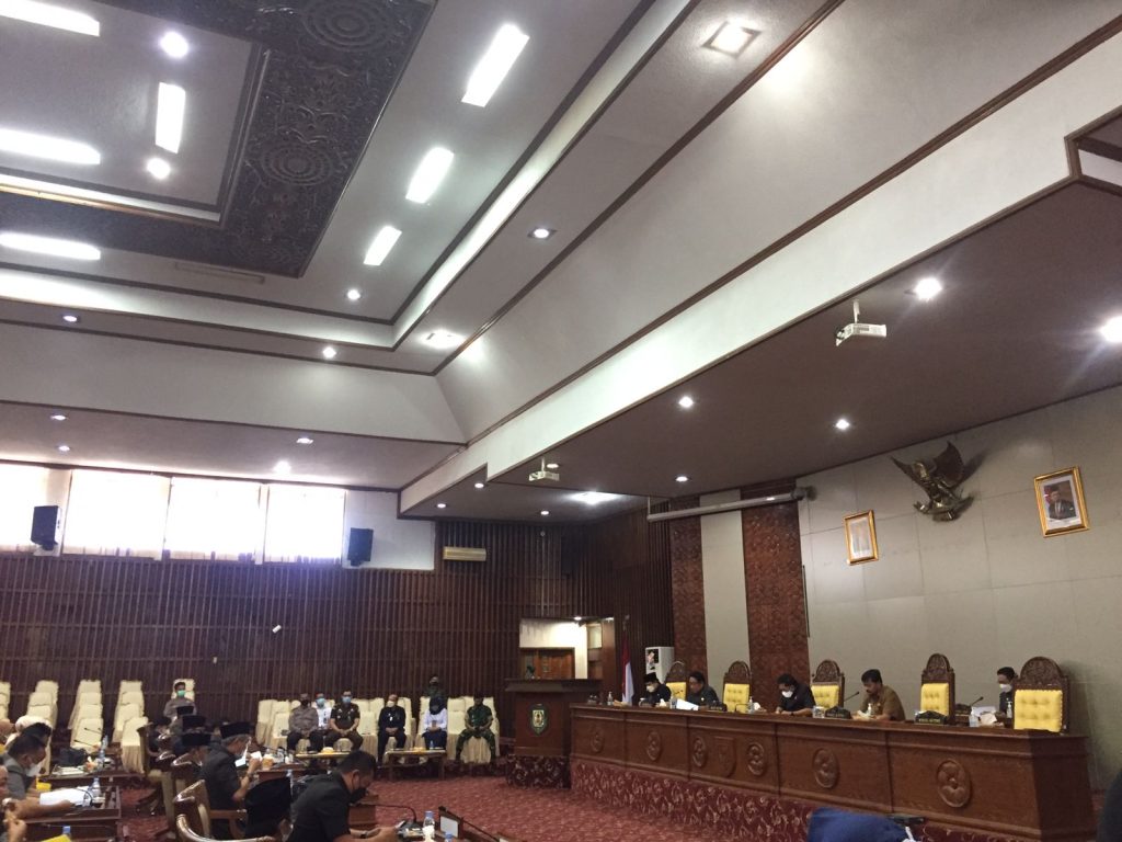 Paripurna DPRD Provinsi Bahas Perda Terkait Keolahragaan Bersama Gubernur Bengkulu