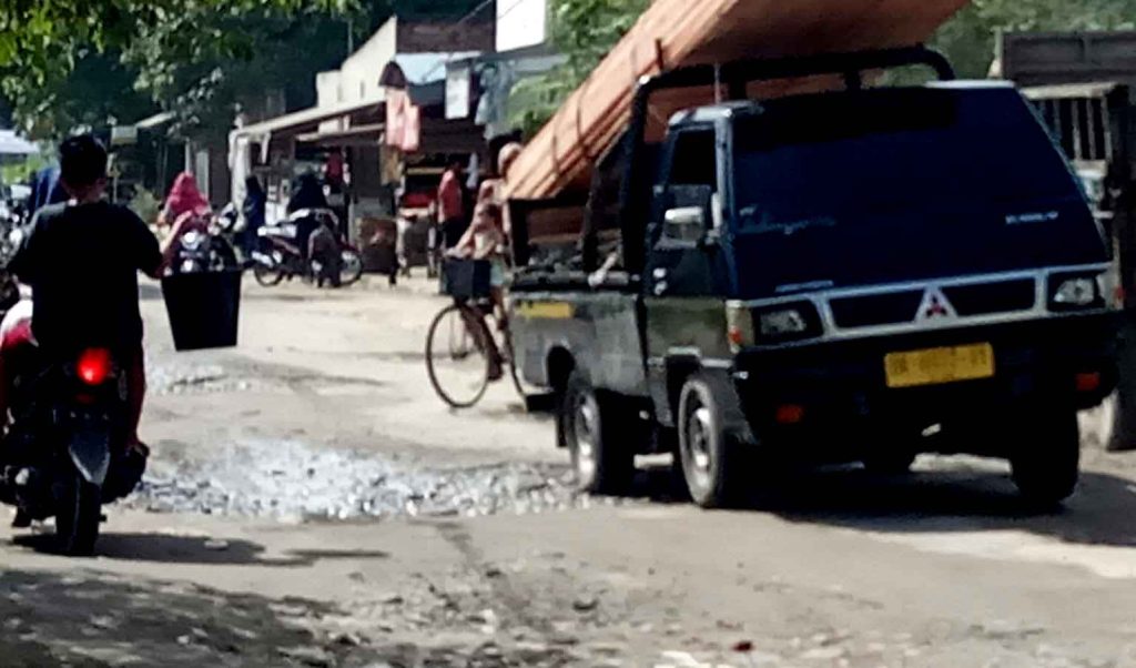 Kondisi Jalan Marah Rusli