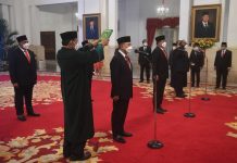 Jokowi Resmi Lantik Zulkifli Hasan sebagai Mendag, Hadi Tjahjanto Menteri ATR