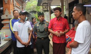 Dandim Klungkung dan Bupati Serahkan Bantuan Untuk Warga Terdampak Bencana