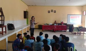 Binluh Disekolah, Sat Binmas Polres BU Sampaikan Bahaya Kenakalan Remaja