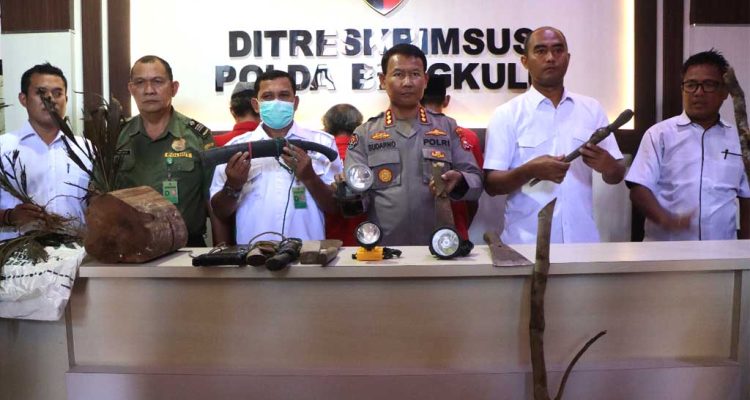 Rambah Hutan Konservasi, 3 Orang Pria Parubaya Ditangkap Polisi