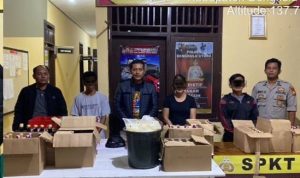 Amankan Penjual Miras, Polsek Kerkap Sita Ratusan Botol