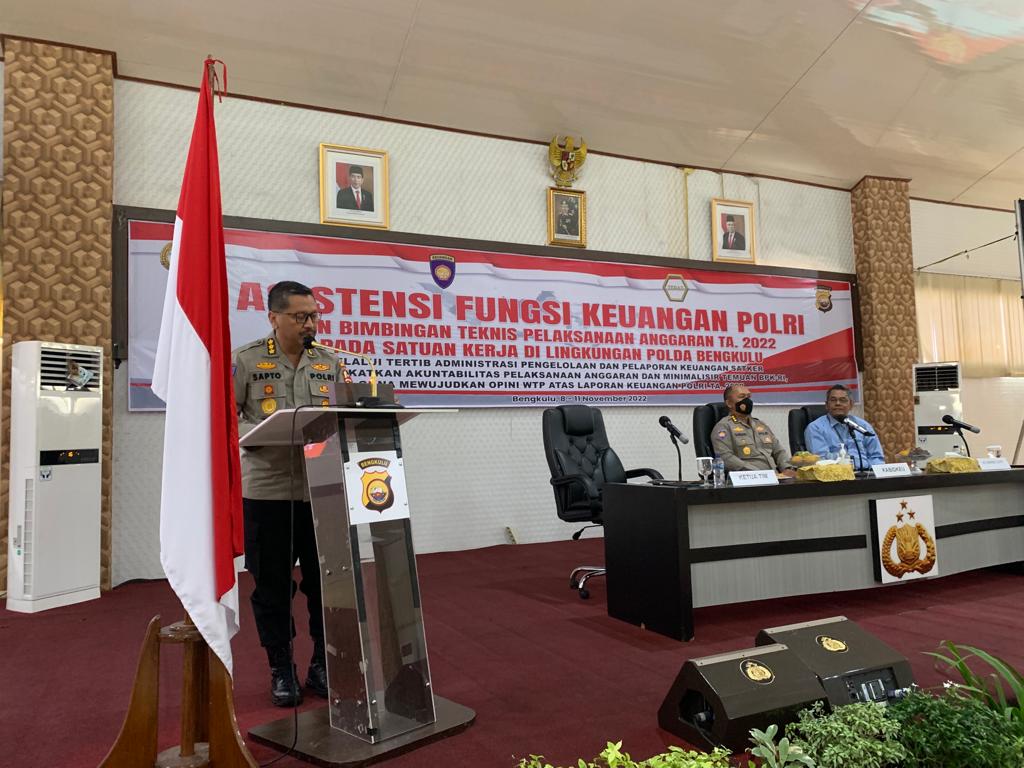 Polsek Tebat Karai Pasang Garis Polisi Dilokasi Tanah Amblas
