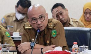 Kepala BPKAD Kota Bengkulu Yudi Susanda Ikuti Konferensi Pers Terkait Pencairan Gaji ke-13