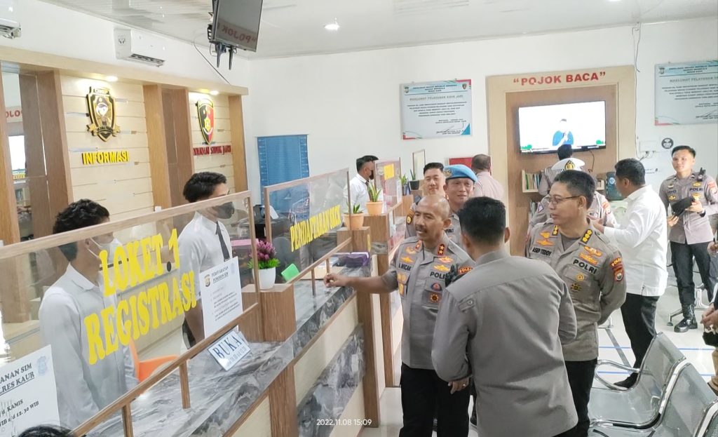 Kunker Polres Kaur, Kapolda Bengkulu Resmikan Rumah Dinas, Beri Penghargaan Hingga Launching E-TLE