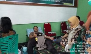 Sinergitas TNI/Polri, Polsek Jajaran Polres Mukomuko Ikuti Donor Darah di Koramil 02/Ipuh