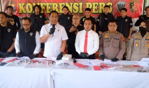 Gabungan Reskrim Polda Jateng dan Polres Batang Ringkus 5 Pelaku Curras Bersenpi