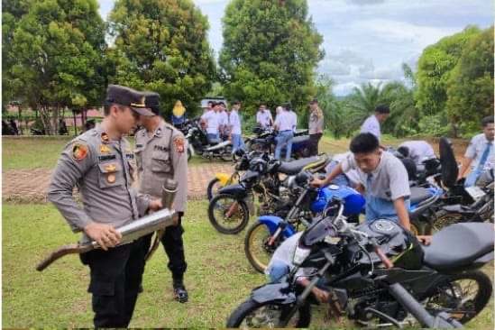 Ganggu Masyarakat Sekitar, Polsek Giri Mulya Razia Knalpot Brong di Sekolah-Sekolah