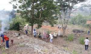 Seluruh Opd Gotong-Royong Kebersihan Lingkungan Kantor Dan Kaplingan Kebun Buah