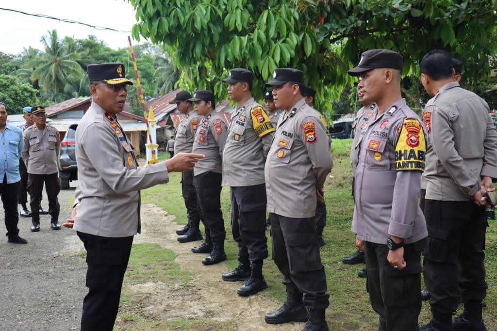 Wakapolda Kunjungi 2 Polsek di Bengkulu Tengah, Minta Bhabinkamtibmas Aktif Bermasyarakat