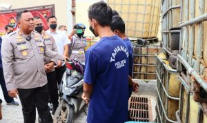 Polisi Grebek Tempat Penimbun BBM di Demak, 3 Pelaku Ditangkap
