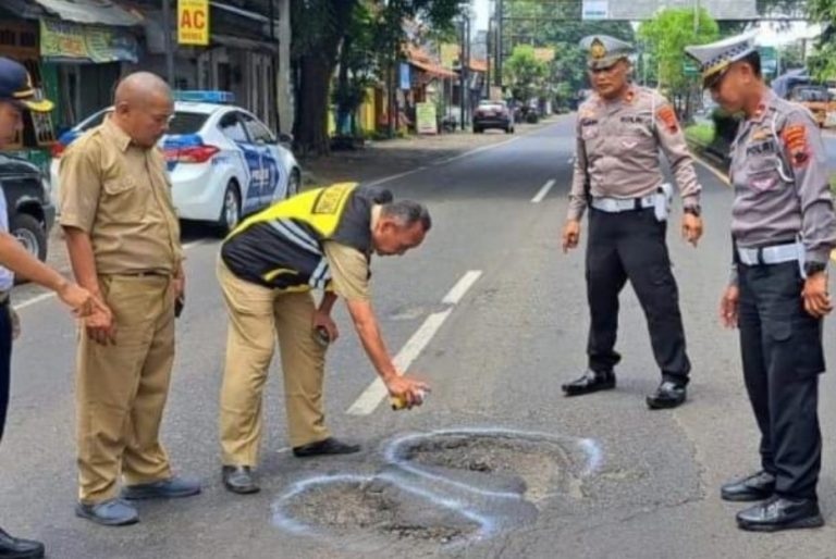 Peninjauan Lantas: Ada 20 Titik Kerusakan Jalan Ditemukan