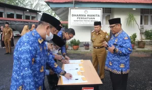 Pejabat Eselon 3 dan 4 Pemprov Bengkulu Tandatangani PK