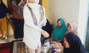 Ditengah HUT Ke-15 Partai Gerindra, F-Gerindra Anggota DPRD Medan Hj Netty Jumiati.S : Rasa Empati Bansos Pada Kaum Lansia