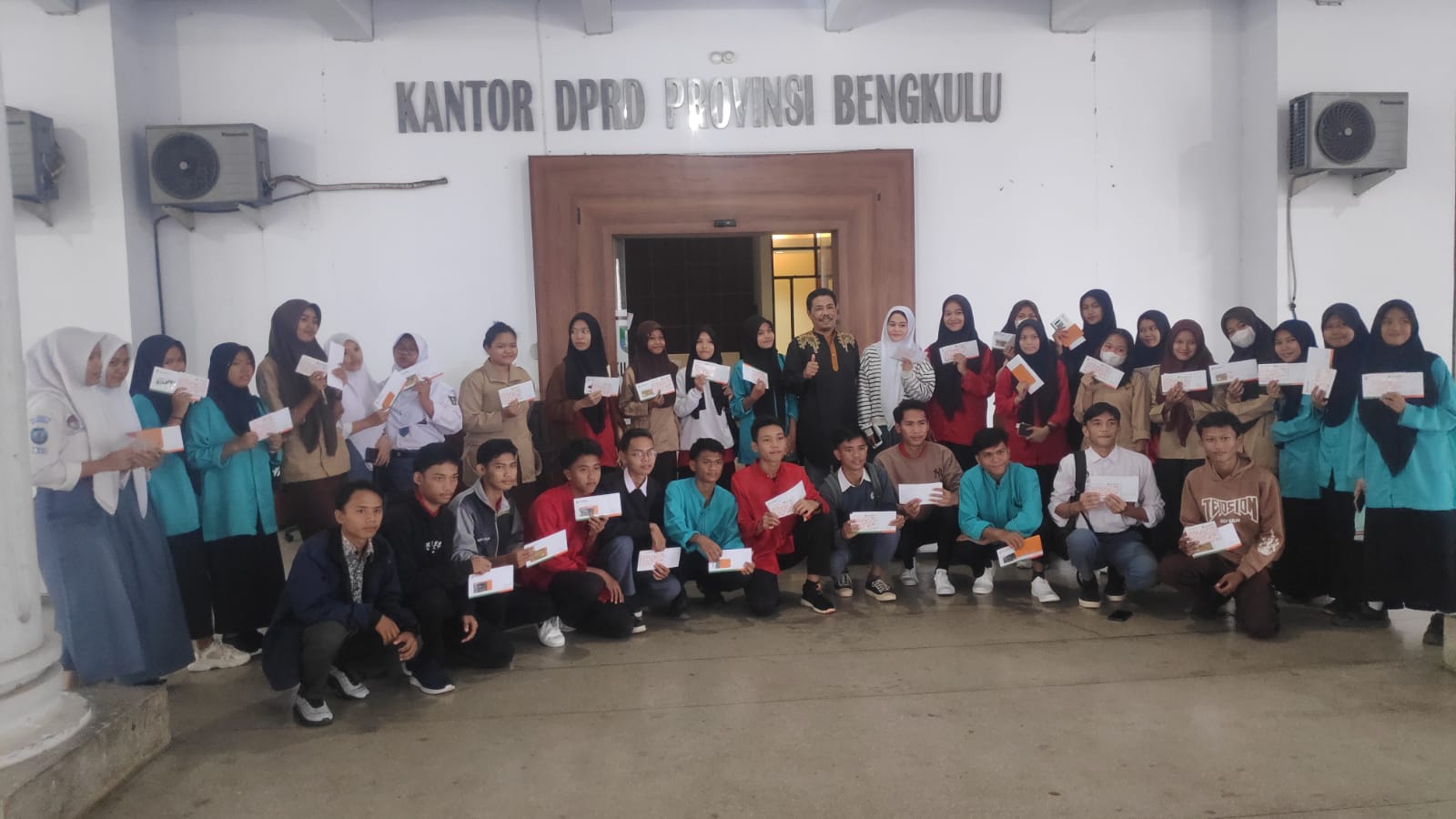 Sosok Anggota DPRD Provinsi Bengkulu, Usin Abdisyah