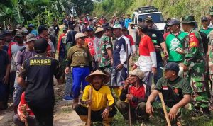 300 Warga Desa Sembung Dan Desa Ketangan Laksanakan Karya Bakti