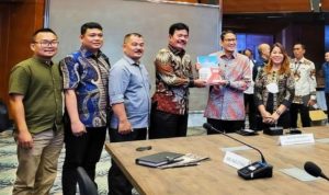 Bupati Nias Barat Hadiri Pertemuan KolaborAksi Dengan Menparekraf/Kabanparekraf