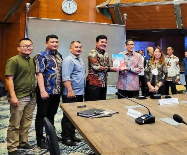 Bupati Nias Barat Hadiri Pertemuan KolaborAksi Dengan Menparekraf/Kabanparekraf