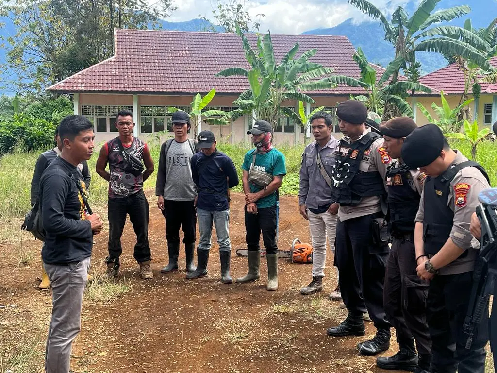 Cegah Konflik, Polres Lebong Lakukan Pengamanan Pembersihan Lahan Dibawah Jalur Transmisi SUTT