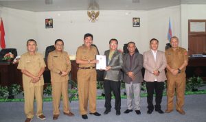 Nota Pengantar LKPJ Tahun Anggaran 2022 Di Sampaikan Bupati Ke DPRD Nias Barat