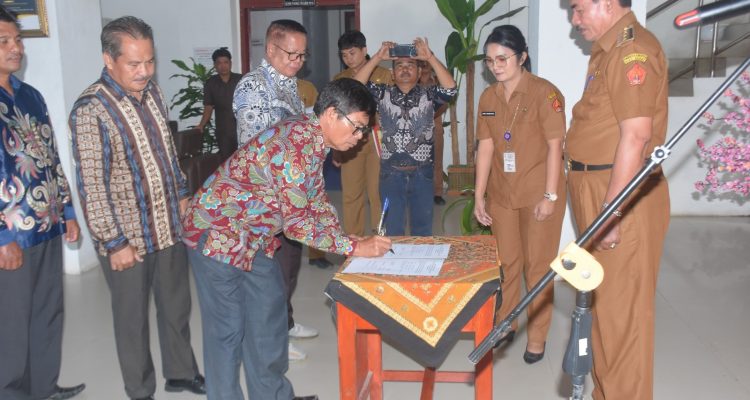 Pengurus DPWK PMNBI Kabupaten Nias Barat Di Kukuhkan Bupati, Periode 2023-2027