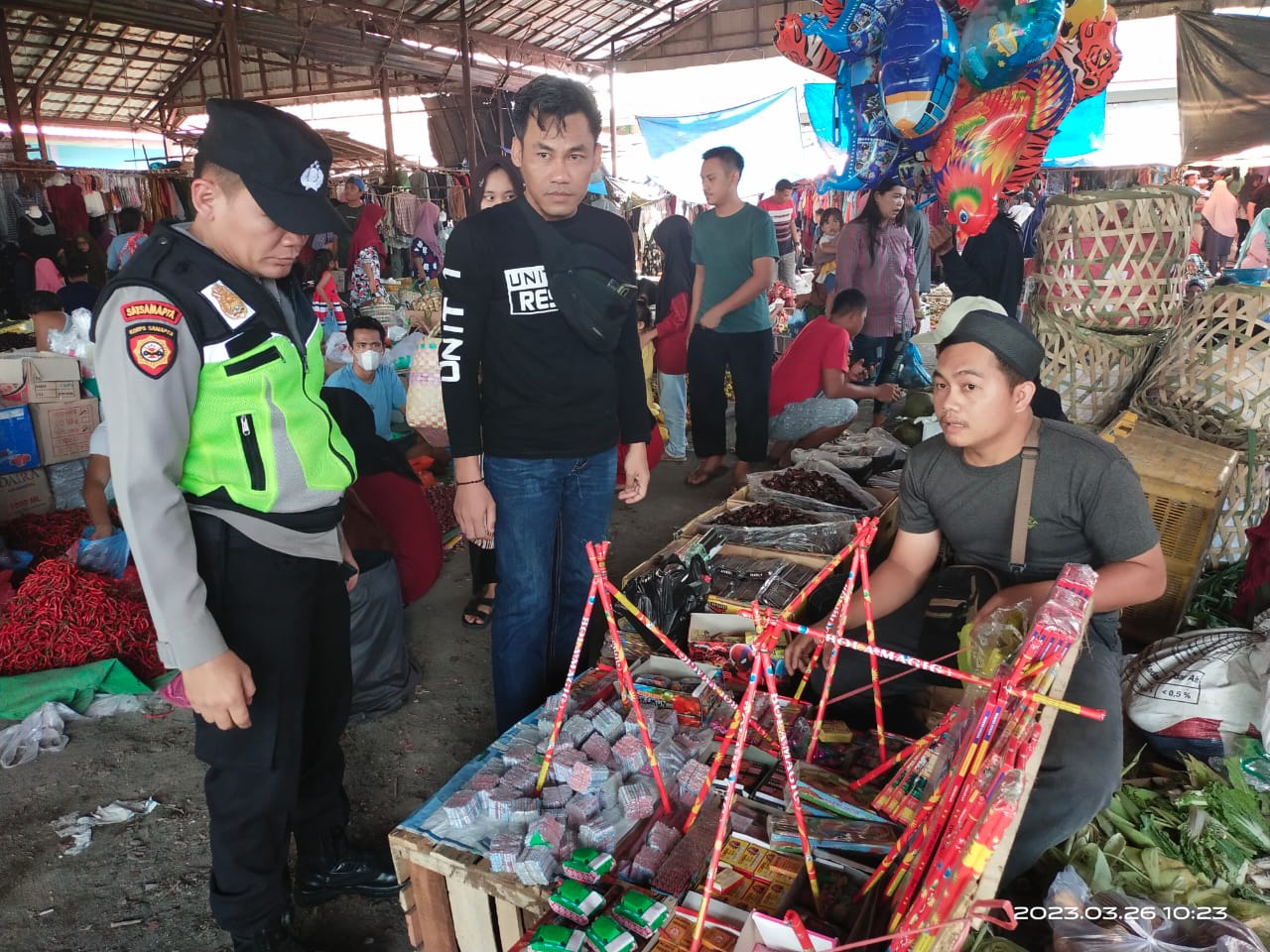 Polsek penukal abab gelar razia petasan...