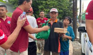 Tebar Kebaikan di Bulan Ramadhan, Sat Resnarkoba Polres Kendal Bagikan Ratusan Takjil dan Paket Sembako