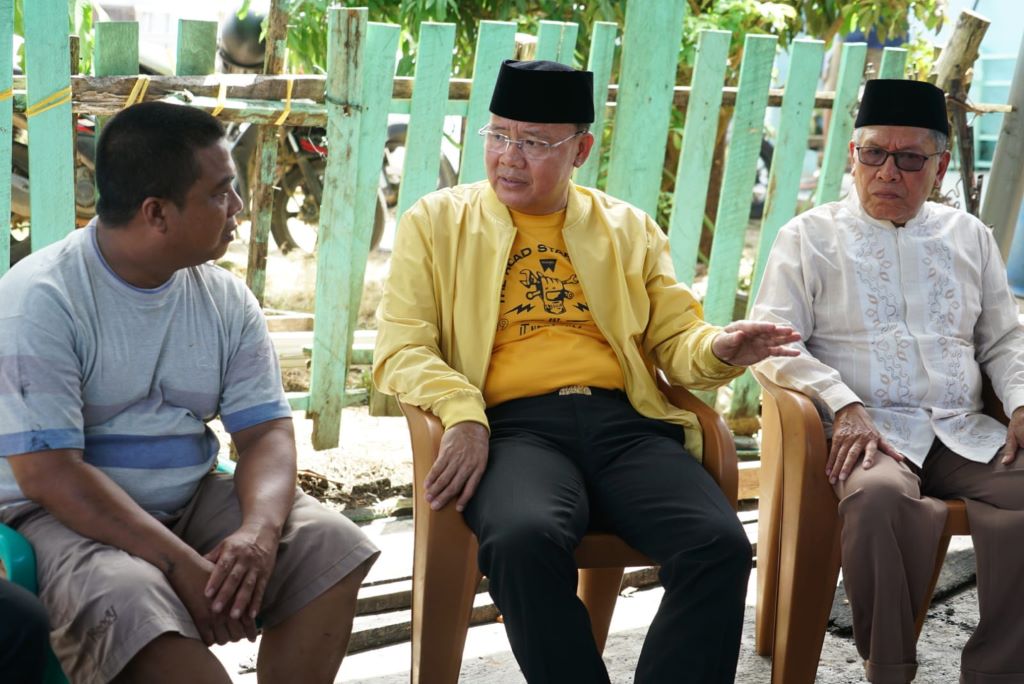Gubernur-Bengkulu-kunjungi-korban-kebakaran
