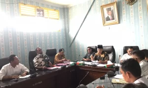 Dewan Beri Waktu 7 Hari Pemdes Nangai Tayau Selesaikan Konflik Pergantian Perangkat Desa