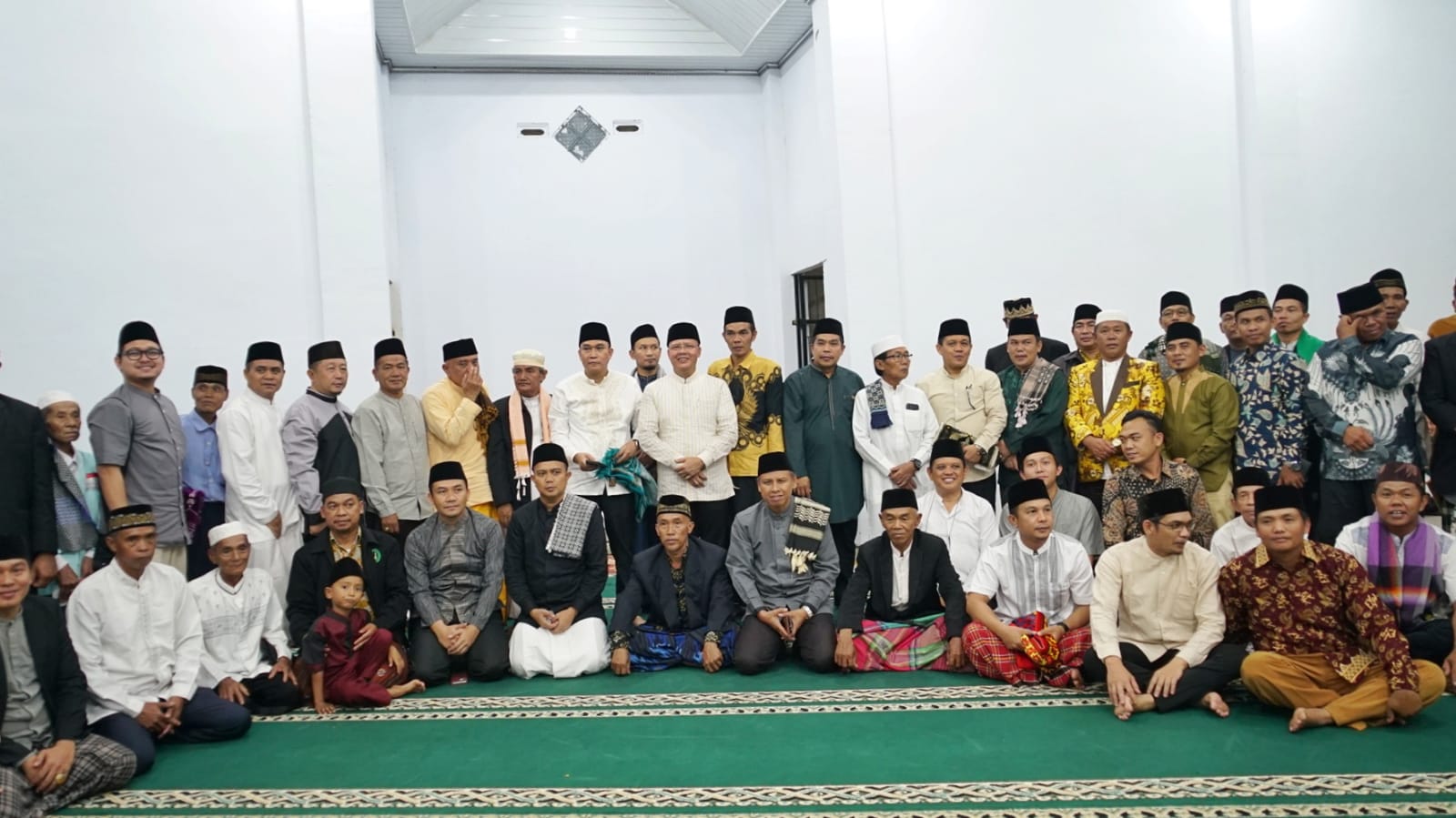Gubernur Rohidin Apresiasi Semangat dan Tekad Masyarakat Kepahiang Memakmurkan Masjid
