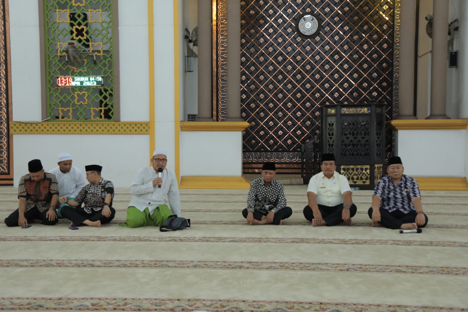 Bupati Asahan Salurkan Bantuan Kepada Anak Yatim dan Kaum Dhuafa