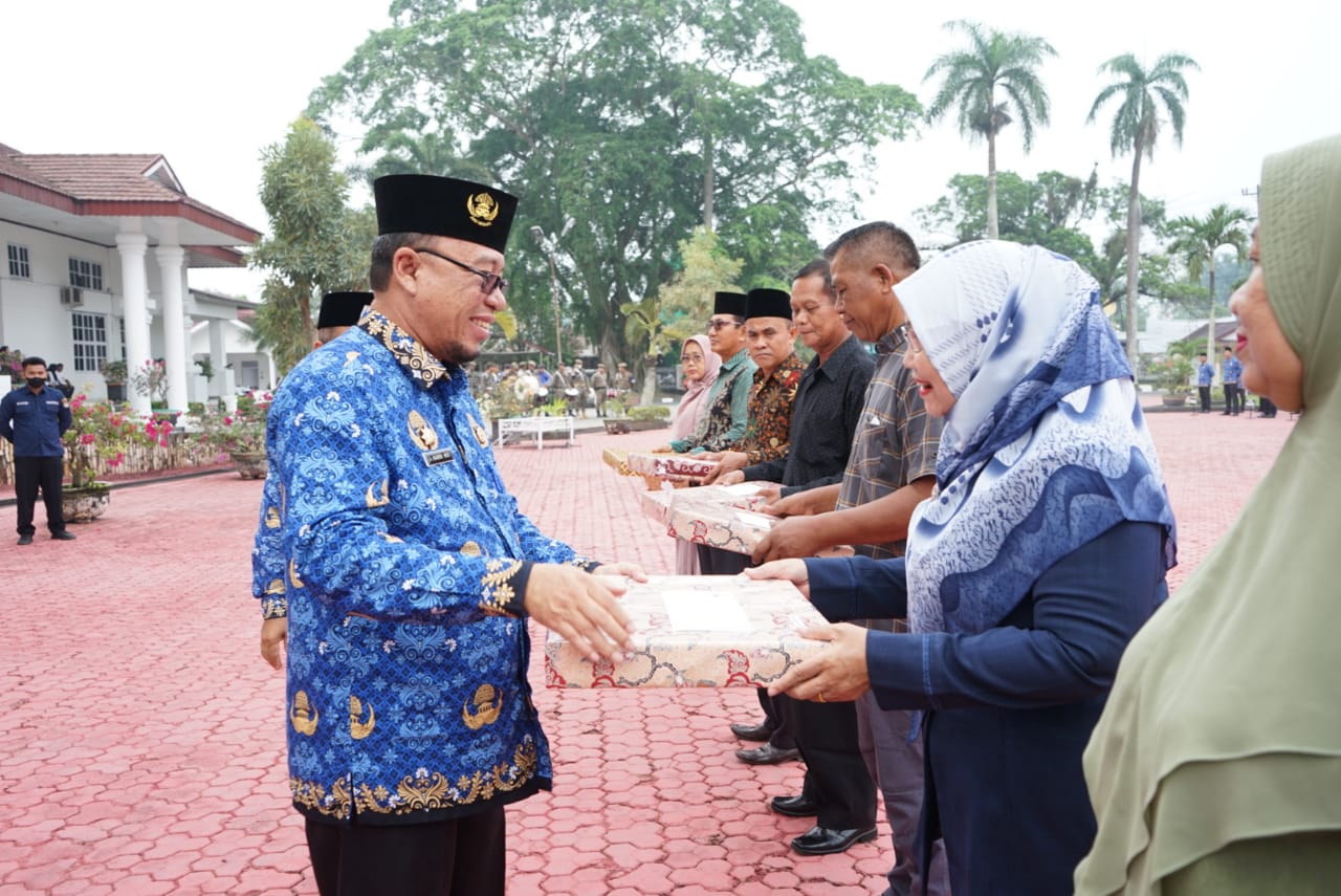 Sekda Asahan Pimpin Upacara HKN