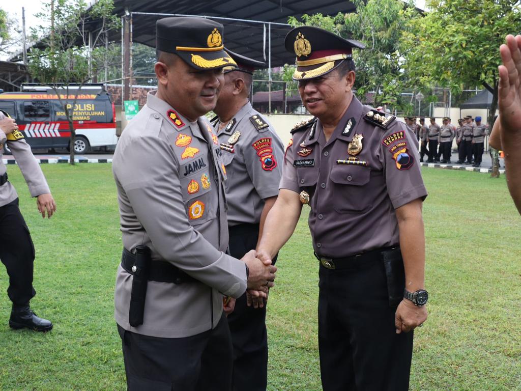 Pimpin Upacara Kenaikan Pangkat Pengabdian Personil dan PNS Polri, Ini Amanat Kapolres Kendal