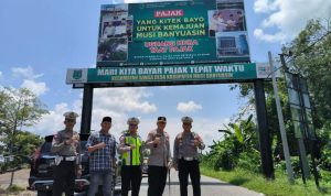 Kapolres Muba didamping kasat lantas Cek Jalur Lintas Tengah Perbatasan Musi Banyuasin - Musi Rawas